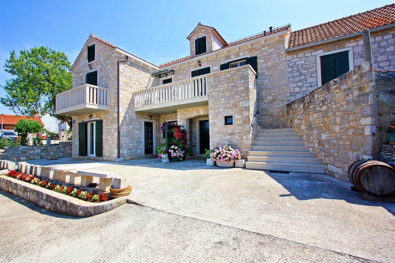 Apartment Igor Supetar Luaran gambar