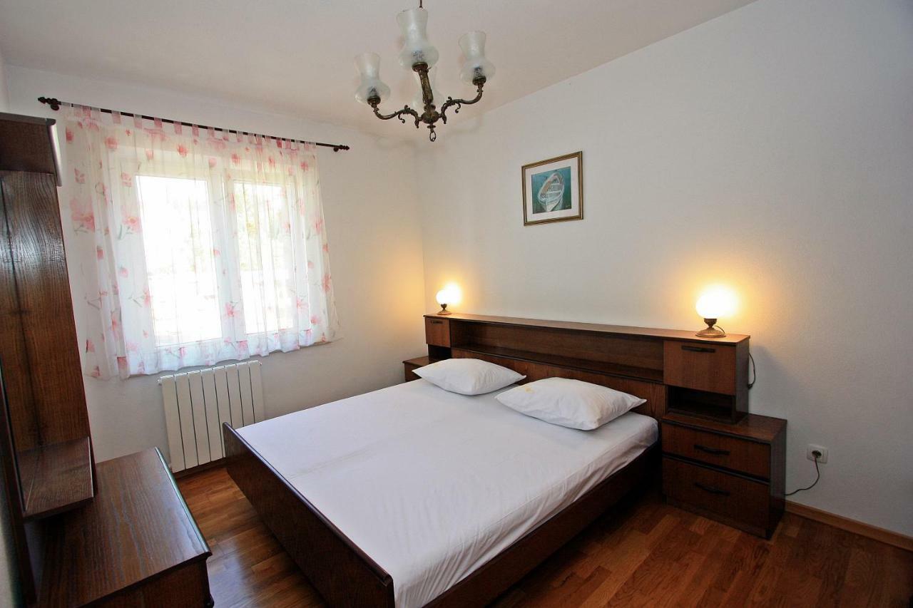 Apartment Igor Supetar Luaran gambar