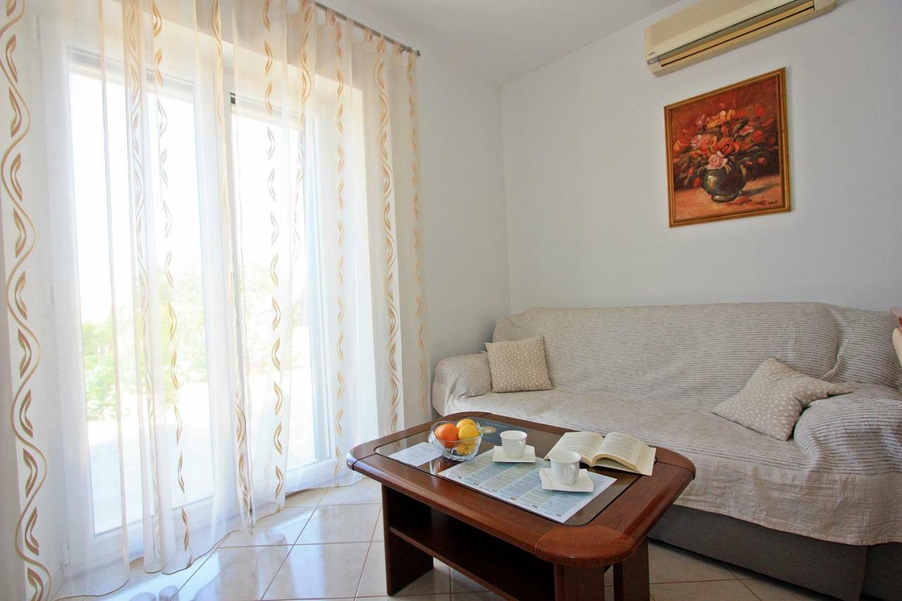 Apartment Igor Supetar Luaran gambar