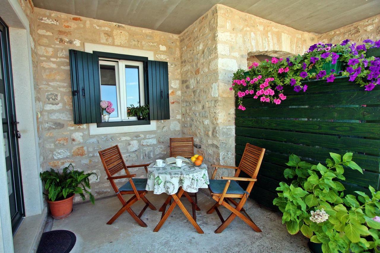 Apartment Igor Supetar Luaran gambar